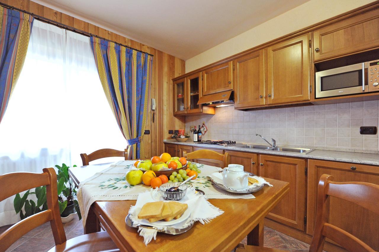 Family Apartments Le Chalet ชัมโปลุก ภายนอก รูปภาพ